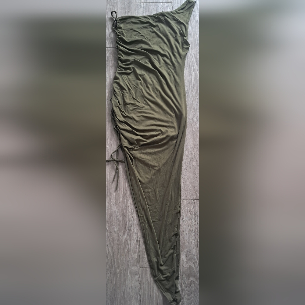 Fashion Nova Green Asymmetrical Ruched Bodycon Dress
